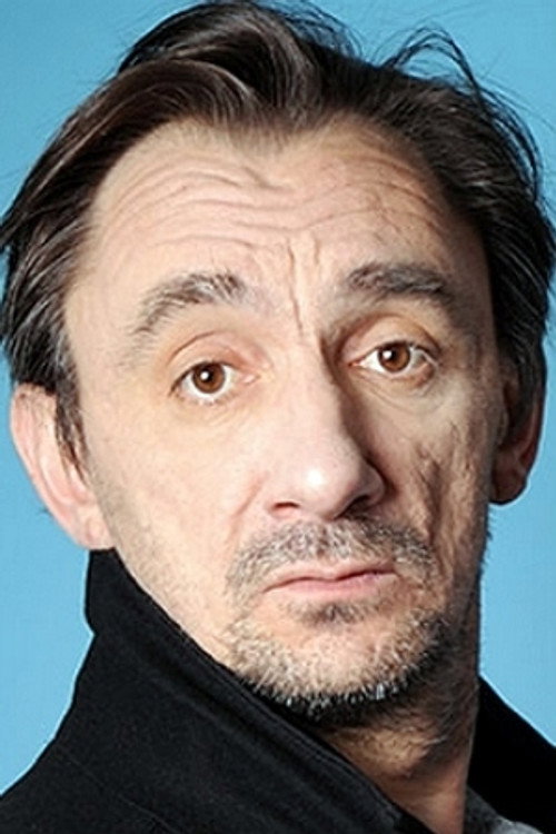Этьен Менар