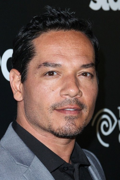 Грег Серано