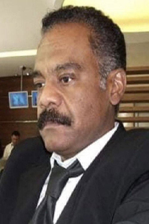 موظف بالمحكمة ساكن بالسطوح